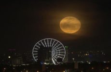 Dónde y cómo ver la luna azul de octubre