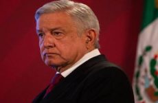López Obrador exhibe triunfal su “fórmula única en el mundo” de gobernar