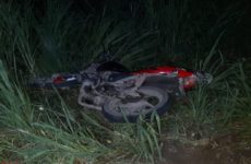 Muere un joven en accidente de moto