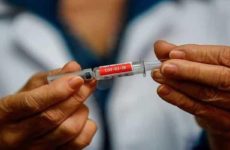 Recibe el primer mexicano en el mundo la vacuna contra el Covid-19