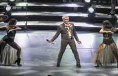 Alejandro Fernández canta en miles de hogares por primera vez