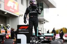 Hamilton gana el GP de Eifel; iguala a Schumacher