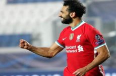 La estrella del Liverpool Mohamed Salah da positivo a COVID-19 en Egipto