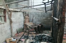 Incendio daña parte de una casa, en la colonia Loma Bonita