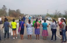 Bloquean carretera a San  Vicente por falta de agua