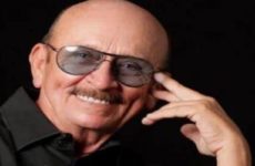 Fallece el cantautor mexicano Sergio Esquivel