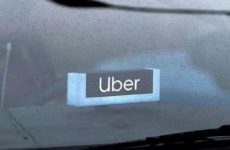 Uber recibe multa por discriminar a una mujer ciega