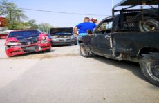 Chocan vehículos en la avenida Universidad; dos mujeres lesionadas