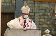 Obispo Roberto Yenny realiza  cambios en la Iglesia