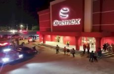 Incendio dentro de Cinemex en Ciudad Valles