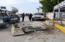 Camioneta se estampa contra macetero de la Ciclovía en Ciudad Valles