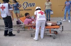 Dos heridos deja choque entre motocicletas en la Vicente C. Salazar
