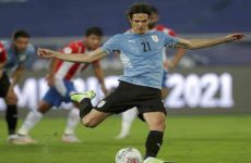 Uruguay supera a Paraguay y evita a Brasil en cuartos