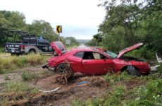Vuelca auto en la carretera Valles-Tampico