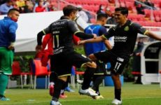 Chivas vence de último minuto (2-1) al Necaxa y rompe racha de cuatro partidos sin ganar