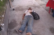 Hombre en situación de calle se desvanece y muere en la zona centro de Ébano