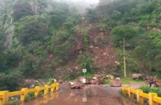 Deslaves e inundaciones bloquean carretera El Oro-Temascalcingo en Edomex; seguirá cerrada 2 días