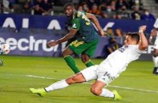 “Chicharito” Hernández anota en el triunfo del LA Galaxy