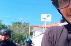 Policías de Chiapas intentan detener a ciclista por exceso de velocidad