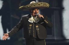 México llora la pérdida del “rey”, Vicente Fernández