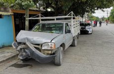 Camioneta se estampa contra una casa en Ciudad Valles