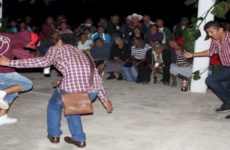 Edil de Axtla baila  “Chuntaro Style” en  fiestas de Xantolo