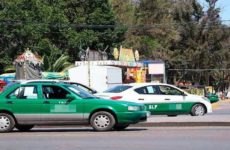 Ordena jueza federal otorgar 939 concesiones de taxis a mujeres