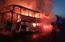 Se incendia autobús que salió de la Huasteca hacia Monterrey