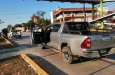 Accidente vial en el bulevar México-Laredo; sólo daños materiales
