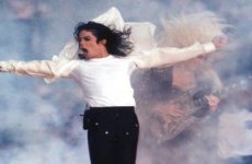 Cuando Michael Jackson revolucionó el medio tiempo del Super Bowl