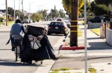 Personas sin hogar y violencia, la cara que oculta Los Ángeles antes del Super Bowl