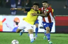 Paraguay sorprende con un 3-1 a Ecuador pero no lo aparta del Mundial
