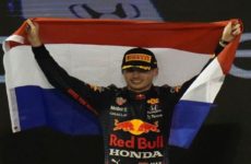 Red Bull extiende contrato de Max Verstappen hasta el 2028