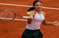 Raducanu y Osaka cumplen con su condición de favoritas en el Madrid Open