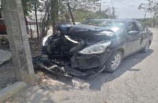 Conductor choca al tratar de cruzar el bulevar México-Laredo