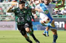 Puebla vence a León en un duelo de expulsados