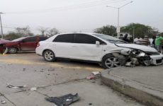 Dos mujeres resultan lesionadas en un accidente automovilístico sobre avenida Universidad 