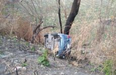 Joven sobrevive a aparatoso accidente automovilístico en la carretera libre Valles-Rioverde