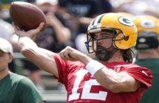El mariscal de campo Aaron Rodgers terminará su carrera en Green Bay Packers