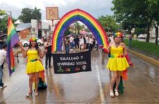 Nutrida asistencia en el desfile de Orgullo Gay