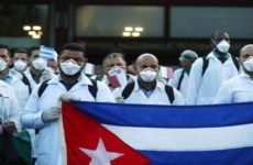 Un informe denuncia condiciones “estremecedoras” de médicos cubanos en México