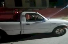Policías de San Vicente recuperan camioneta robada
