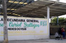 Discriminan a alumnos por  adeudo de cuota escolar en Secundaria Rafael Curiel