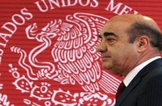 Ayotzinapa, más que un exprocurador en el banquillo