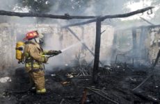 Octogenario pierde parte de su patrimonio a causa de un incendio