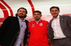 Chivas presenta a Paunovic como nuevo entrenador; quiere ganar un campeonato con “intensidad” y “carácter”