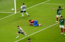 Messi da vida a Argentina y derrota a México
