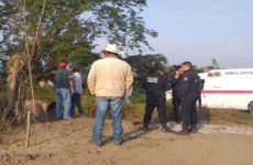 Vehículo cae al río Tampaón en Tamuín; una persona falleció y tres más salieron heridas