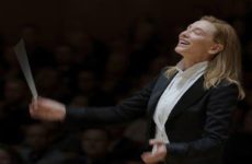Cate Blanchett, una déspota y brillante directora de orquesta en “Tár”