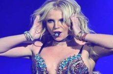Britney Spears explota y le pone un alto a sus fans